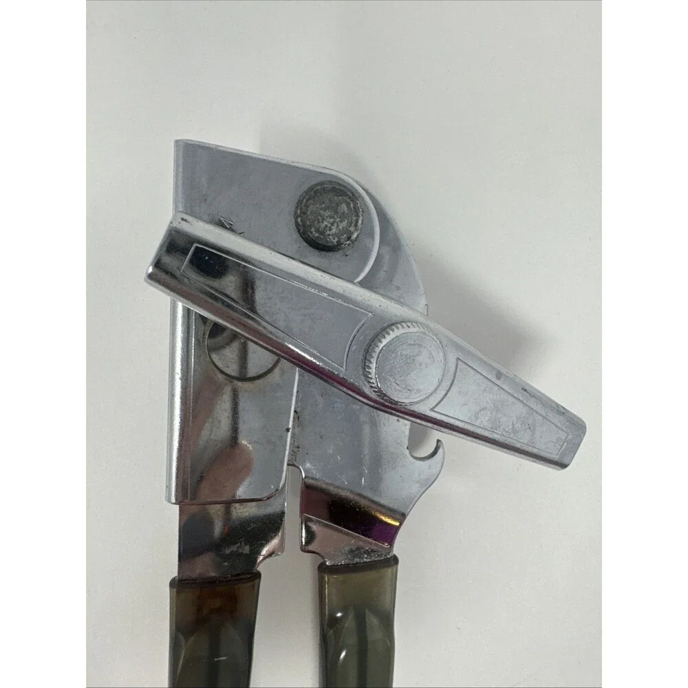 Vintage SWING-A-WAY Swing Away Manual Can Opener w Bottle Opener Soft Handle USA